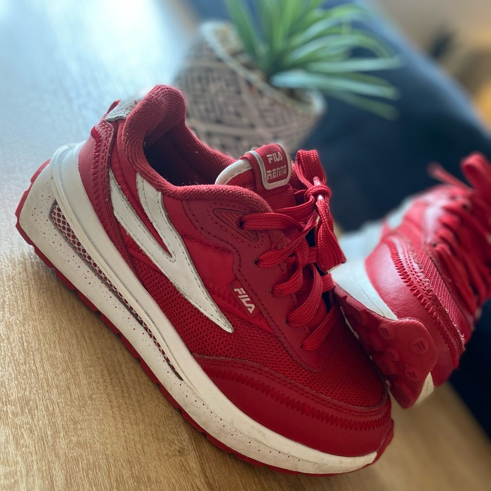 File Renno Kids Sneakers - Red Size 12